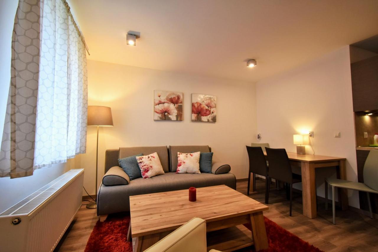 Apartment Dalibor II With Private Entrance And Private Garage Špindlerŭv Mlýn Esterno foto